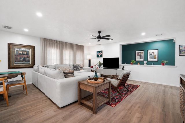 5703 Silas Creek Ct — Riverpark Sec 2