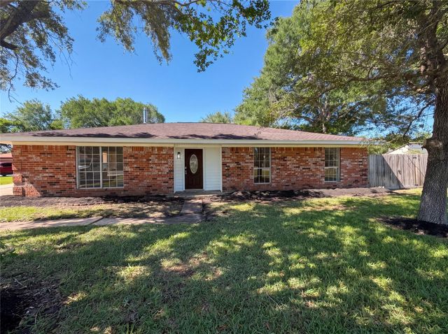 5917 Raza Rd — Cas Con Acres Sec II