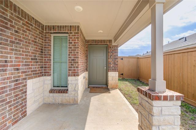 412 Sunray Lake Ln — Sunterra