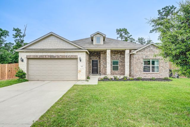 9850 Hunter Springs Dr — Lakewood Trails