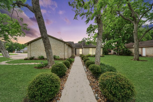 2207 S Belmont Dr — Belmont Sub Sec 1