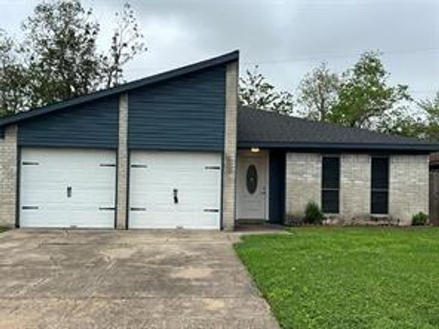 1822 Eagle Dr — Clear Creek Heights