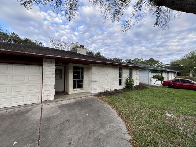 16631 Blackhawk Blvd — Forest Bend Sec 06