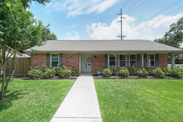 1355 Lehman St — Ella Lee Forest