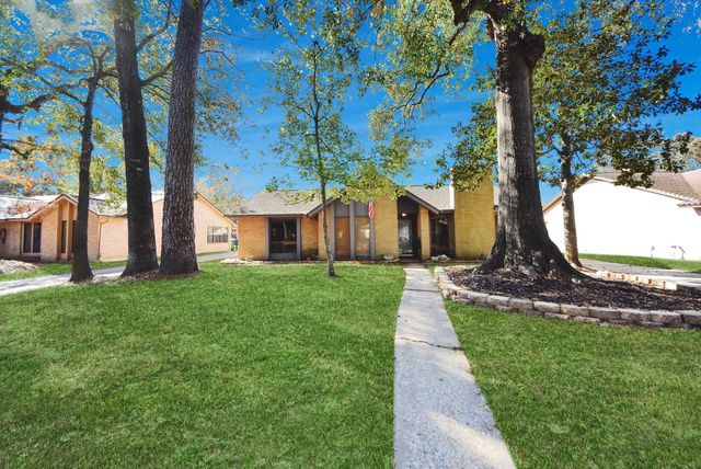 4019 Cedar Forest Dr — Elm Grove Village Sec 01