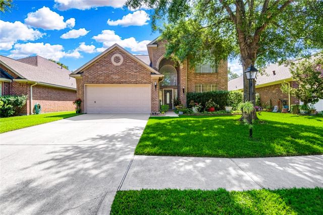 2715 Kimbleton Ct — Greenleaf