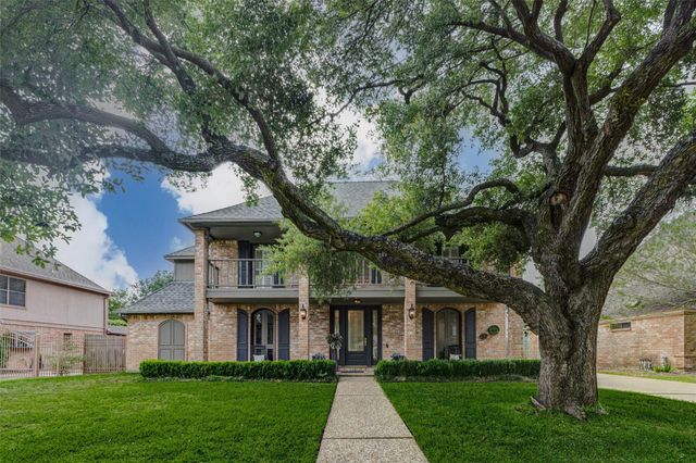 20618 Chestnut Hills Dr — Nottingham Country