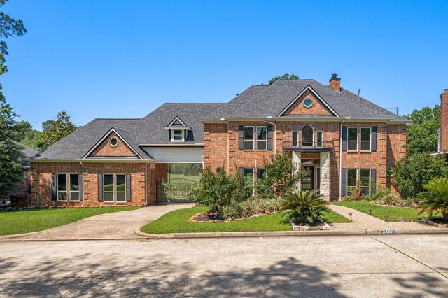 24611 W Kingscrest Cir — Northampton Estates
