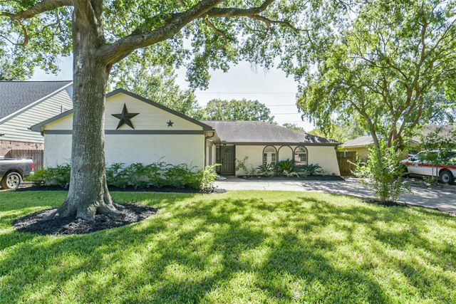 22203 Fincastle Dr — West Memorial Sec 03 R/P