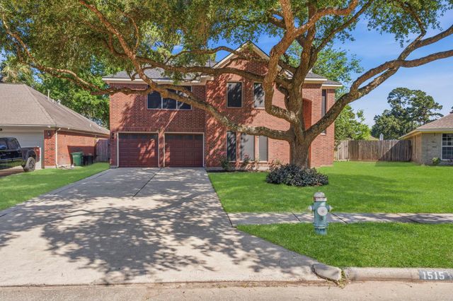 1515 Buchans Dr — Imperial Oaks