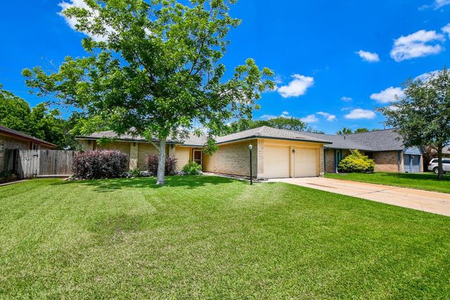 931 Mayweather Ln — The Grove