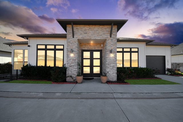 10319 Anchorage Psge — Taj Residences