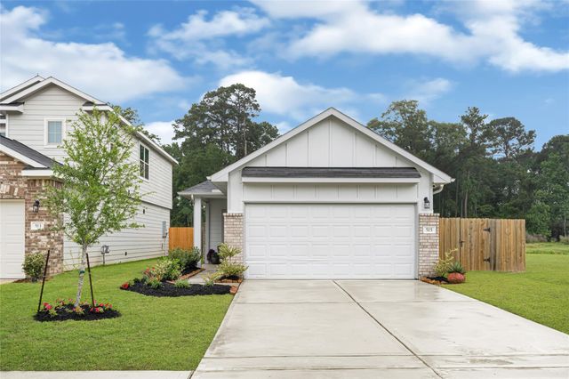 515 Emerald Thicket Ln — Woodland Lakes Sec 5