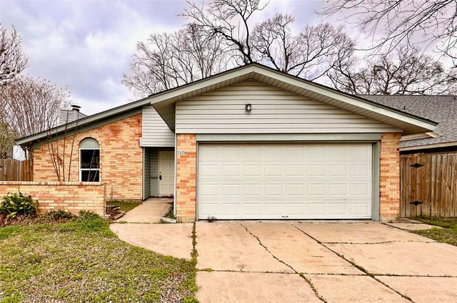 13754 Shirebrook Dr — Covington Woods Sec 2