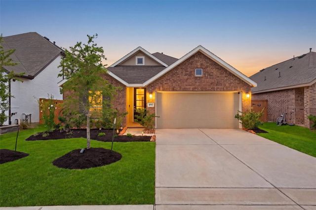 4911 Tan Briar Dr — Sunterra