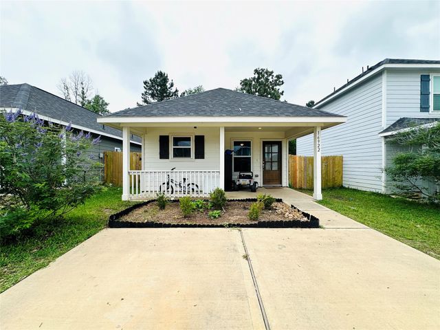 16922 Marie Village Dr — Marie Village