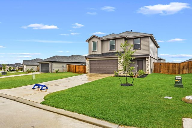 40827 Hawthorne Glades St — Mill Creek