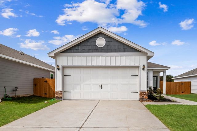 15865 Berry Hill Dr — Sweetwater Ridge