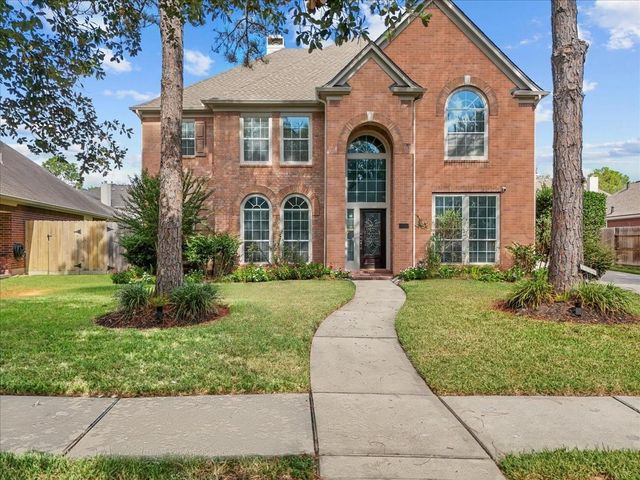 2376 Autumn Mist Ln — Harbour Pointe Sec 2 99