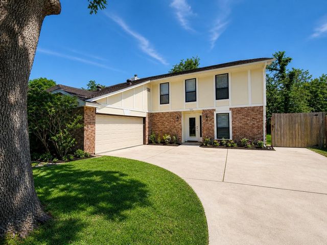 2301 Lees Ct — Ellis Landing