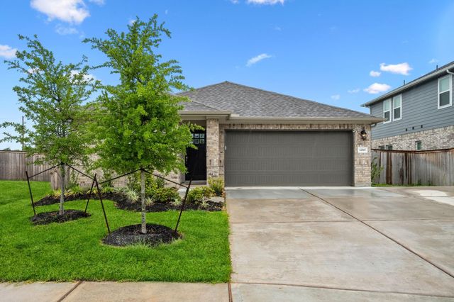 12007 Rushing Ridge Dr — Heights/Baytown Sec 2