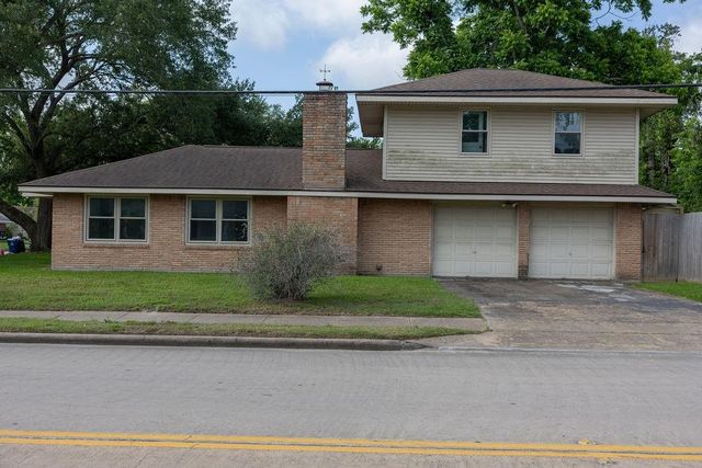 502 Lakeland Dr — Lakeland Sec 01