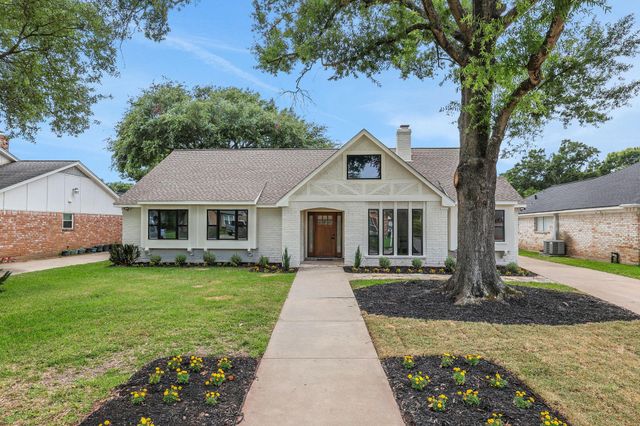 3019 Stetson Ln — Spring Shadows Sec 16