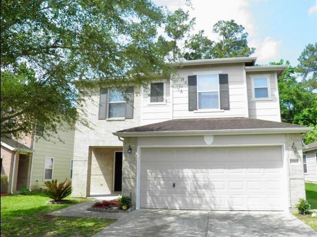 22923 Twisting Pine Dr — Spring Place