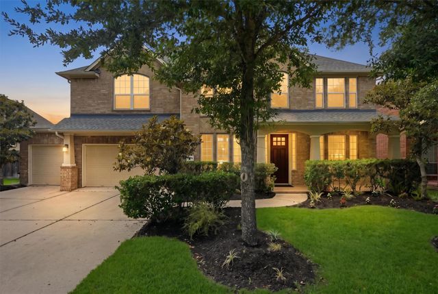 13919 Alex Landing Dr — Fall Creek