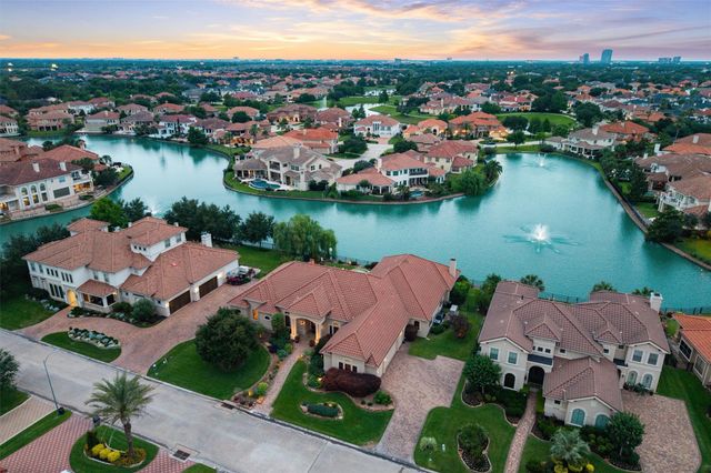 13802 SLATE CREEK Ln — LAKES OF PARKWAY