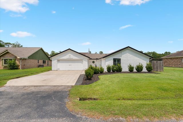110 Dozent Ln — Cedar Bayou Estates R/S