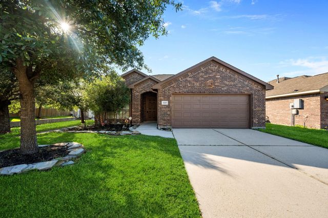 3027 Lockeridge Village Dr — Lockeridge Farms 01