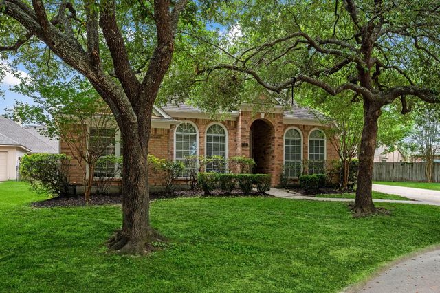 7514 Tumbling Rd — Walden On Lake Houston