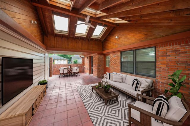5002 Leafy Hollow Ct — Candlelight Estates Sec 04