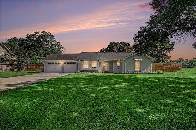 5917 Figland St — Figland Orchard