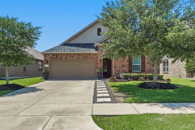 8115 Cheyenne Hills Trl — Briscoe Falls