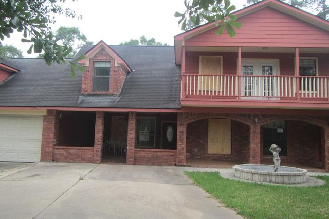 5934 Deerwood Dr — Deerwood