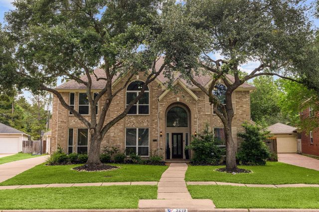 3219 Castlewind Dr — Cinco Ranch South Lake Village