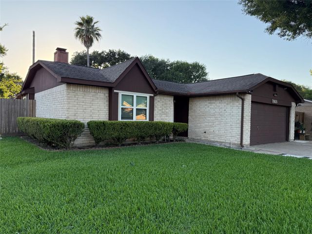 7303 Millbrae Ln — Chimney Hill