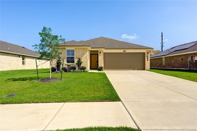 9907 Palm Royal Dr — Palm Royal Estates