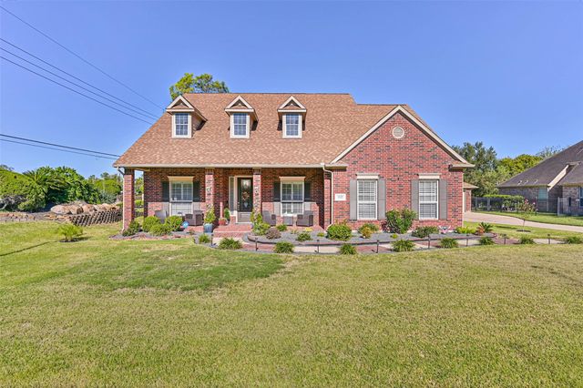 1621 Pine Crest Dr — Pine Hollow Estates