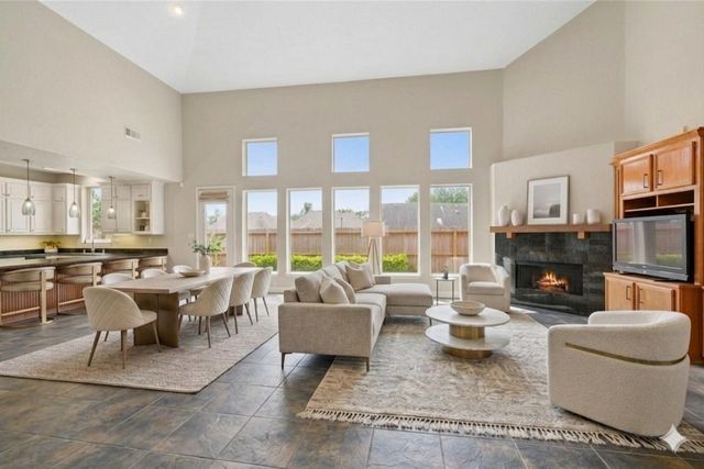 412 Live Oak Ln — Friends Crossing Sub 95