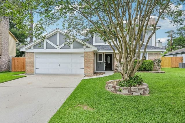 8 Arlington St — Tanglewood East