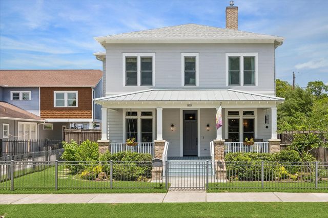 1101 Omar St — Norhill