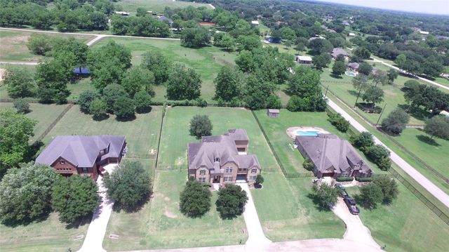 6010 Crystal Water Dr — Crystal Lake Estates