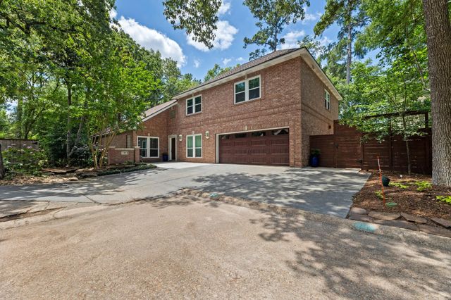 17 Buttonbush Ct — Wdlnds Village Grogans Ml 17