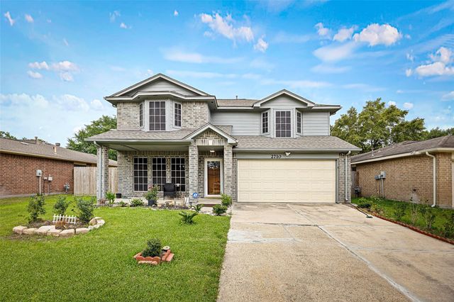 2710 Fox View Cir — Fox Run 07