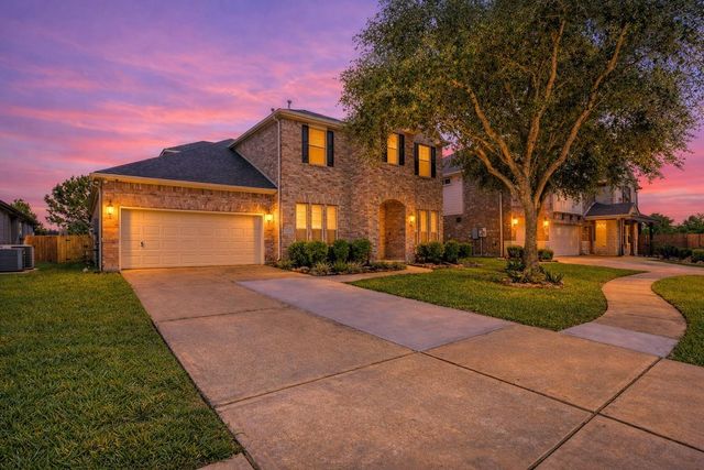2425 Harbor Chase Dr — Shadow Creek Ranch Sf-50