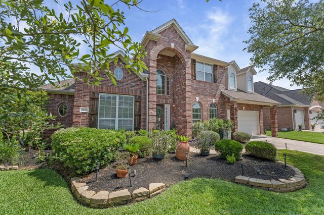 7218 Diamond Falls Ln — Augusta Pines
