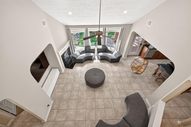 635 Doscher Ln — Telfair